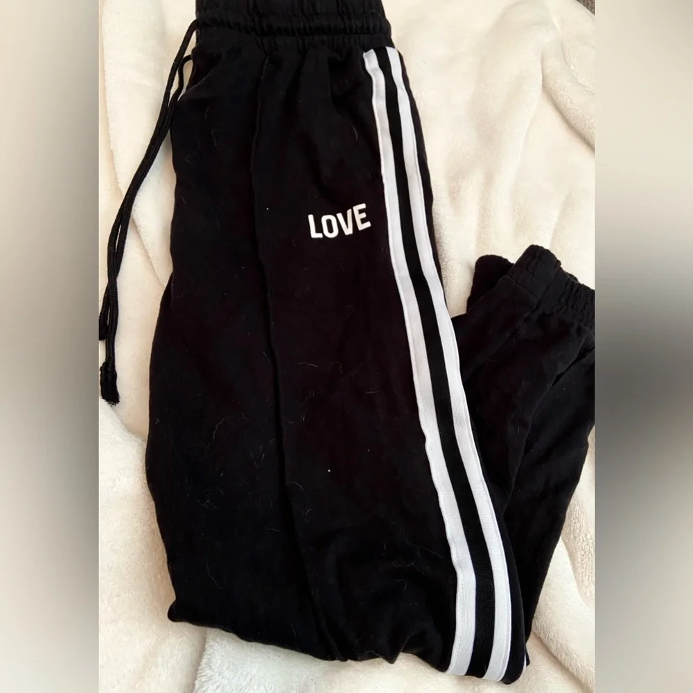 Joggers - Picture 2 of 5